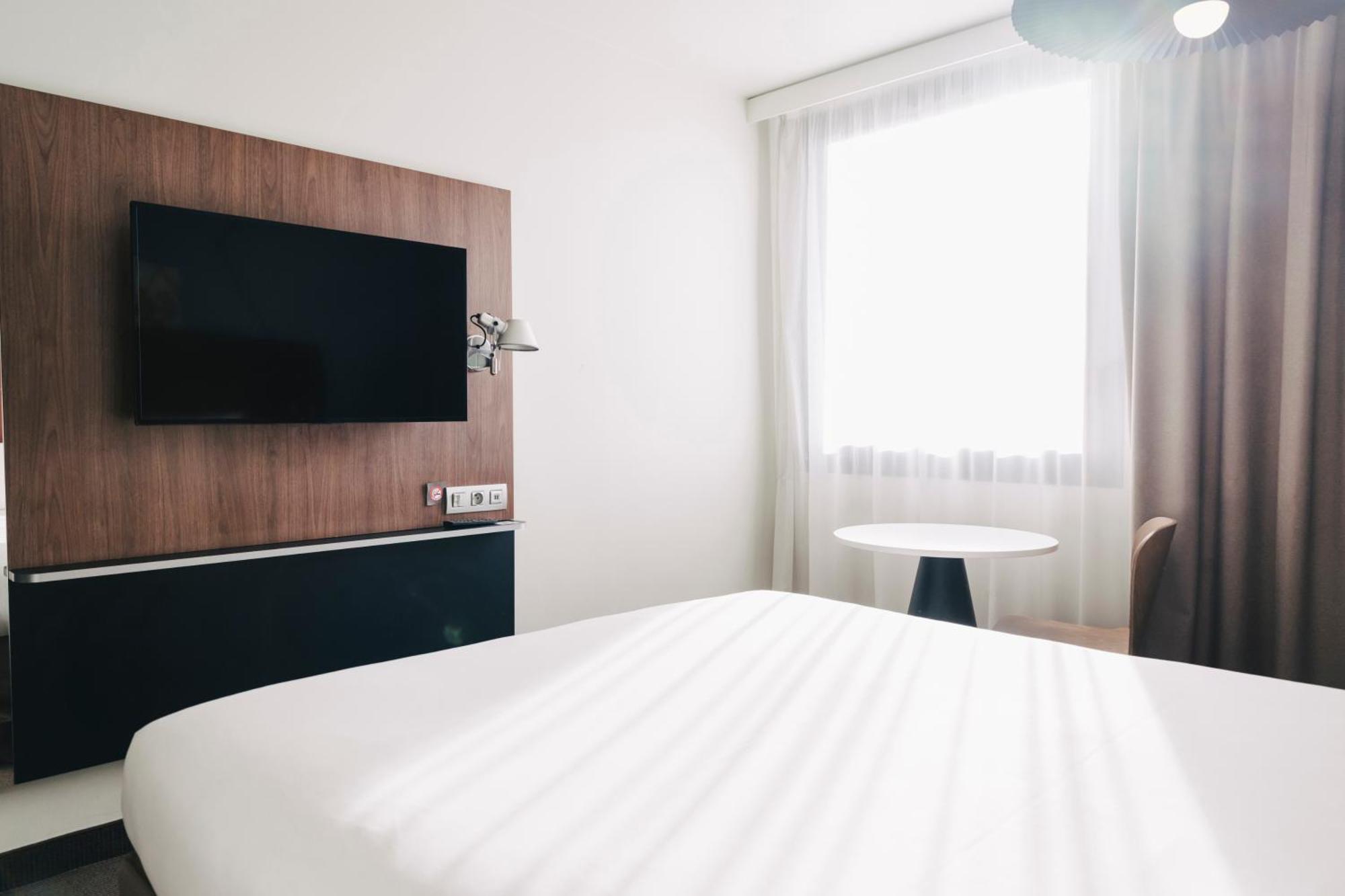 Standard Double Room,1534918552:JPEG