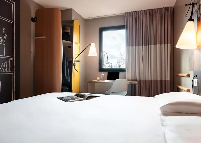 Ibis Rouen Centre Champ De Mars Hotel